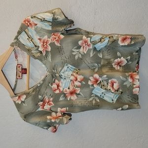 CARIBBEAN Joe Stretchy Floral Top Medium